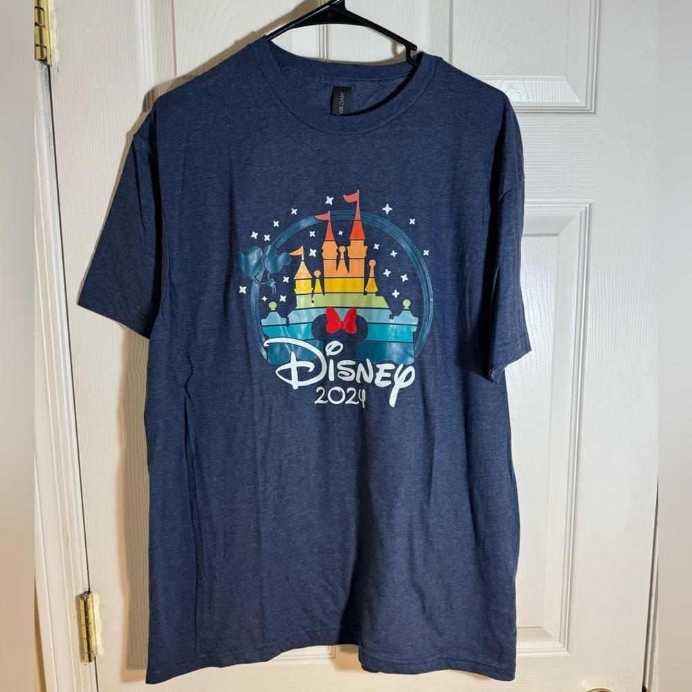 Disney 2024 graphic blue tee with rainbow castle‎ and Minnie Mouse mens size M